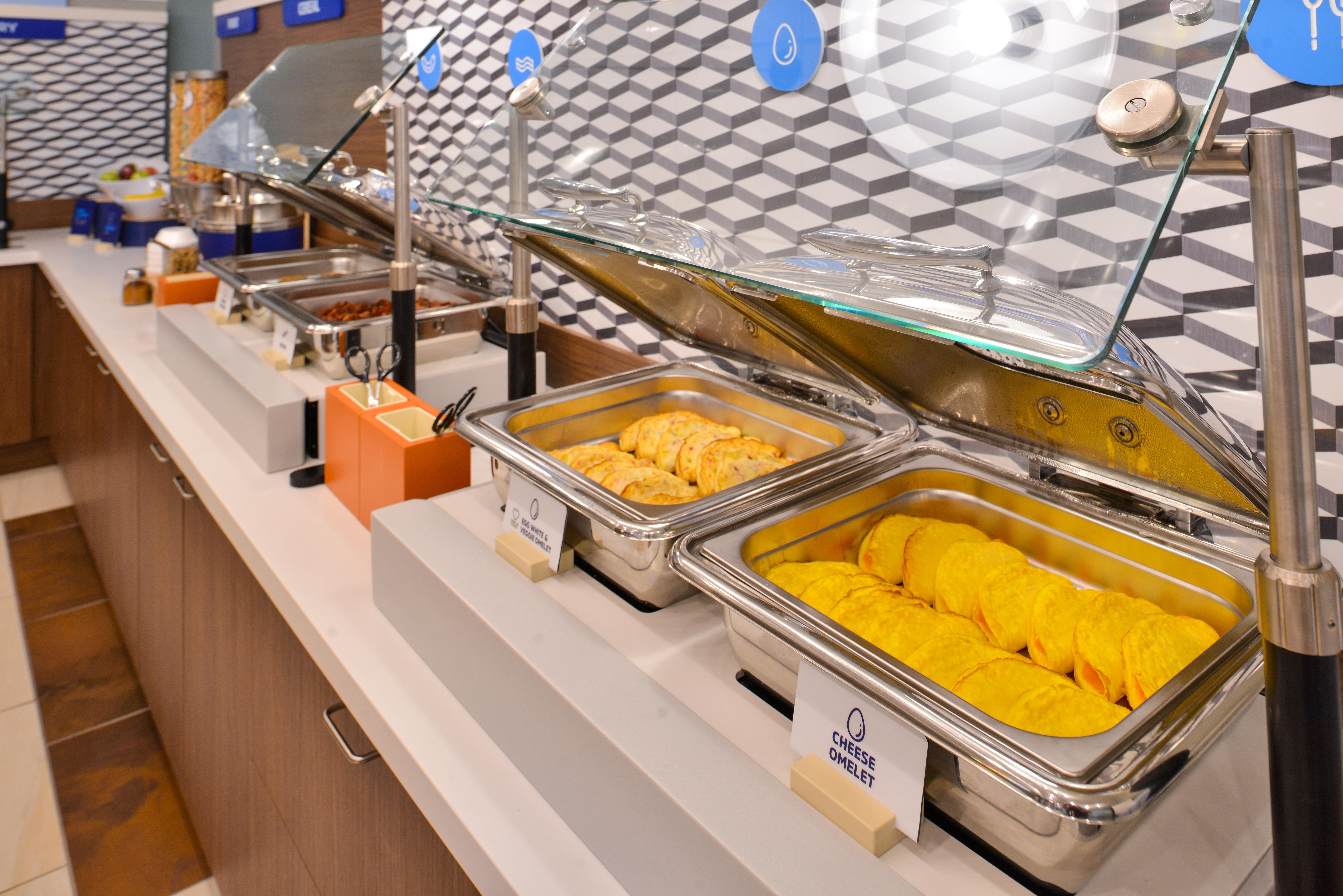 Holiday Inn Express - Delafield By Ihg מראה חיצוני תמונה