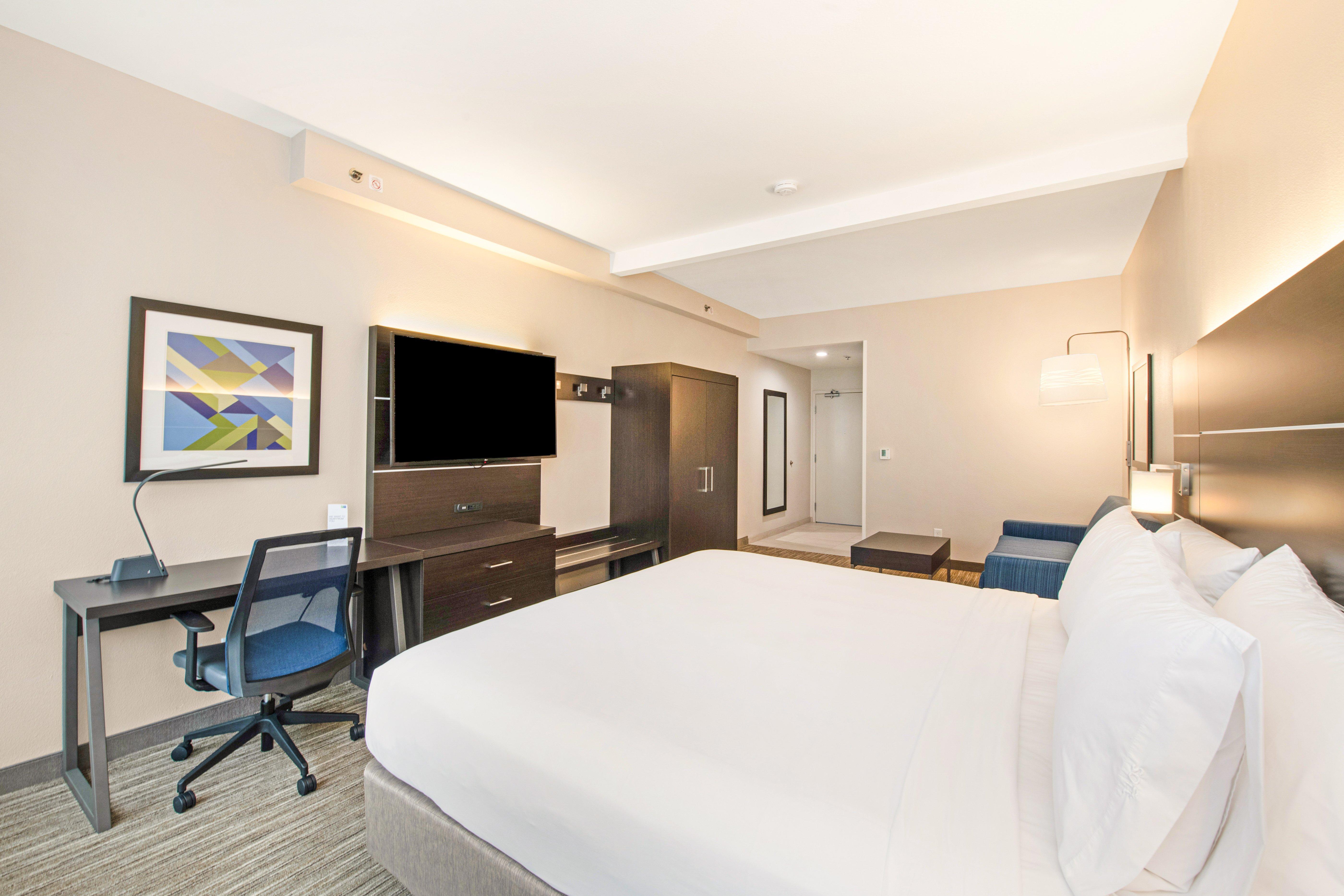 Holiday Inn Express - Delafield By Ihg מראה חיצוני תמונה
