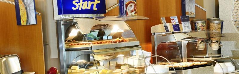 Holiday Inn Express - Delafield By Ihg מראה חיצוני תמונה